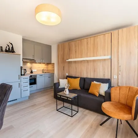 At Museum No 8 Вик-ауф-Фёр