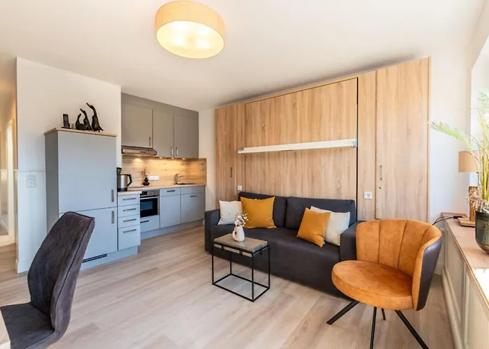 At Museum No 8 Вик-ауф-Фёр